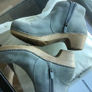 Gently used DANSKO GRAY MARIA BOOTIES 7-37